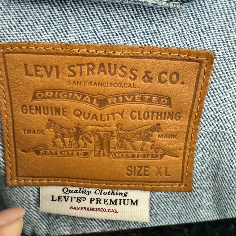 Levi’s Jean Jacket - image 6